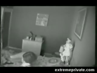 Espião câmara apanhada de manhã masturbação meu mãe vídeo