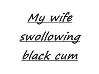 Vrouw swollowing zwart sperma