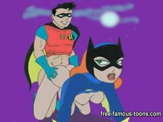 Batman ar catwoman un batgirl orģijas