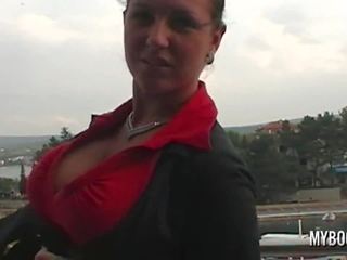 Büyük ğöğüslü bal kora kryk çıplak üzerinde sarılı içinde croatia: kaza flört film 23