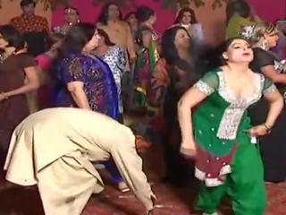 নতুন অবিশ্বাস্য flirty, লম্বা চুল mujra নাচ 2019 নগ্ন mujra নাচ 2019 #hot #sexy #mujra #dance